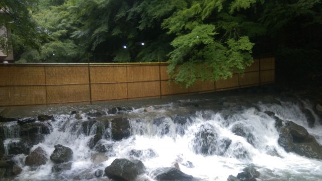 京都の川床はいつからいつまで 雨が降ったら アクセスは 旅のすすめ 思い出作りのために